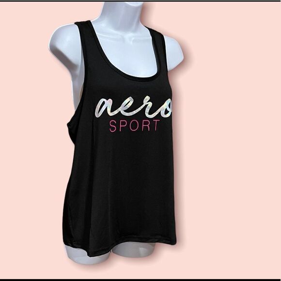 NWT Women’s Aeropostale Sport  Top size M - Picture 1 of 5